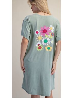 Easel Smiley Floral Graphic T-Shirt Dress